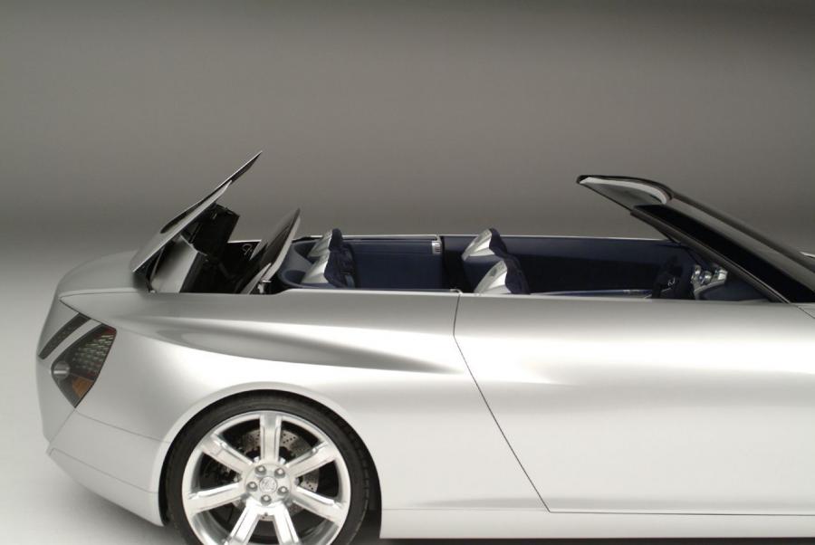  Lexus LF-C Concept 2004 года  (фото 54 из 112)